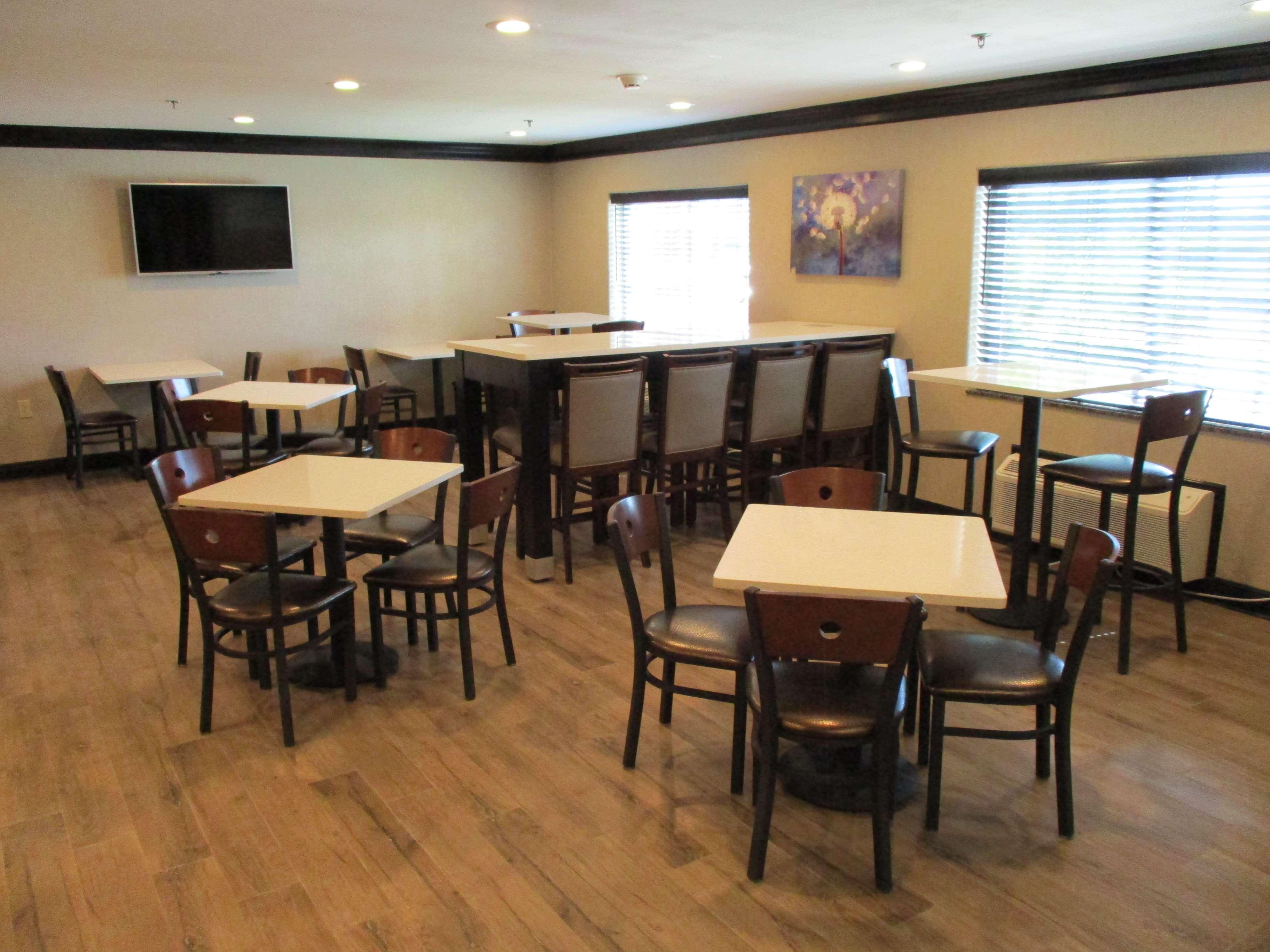 Best Western Plus The Inn At Sharon/Foxboro Exterior photo