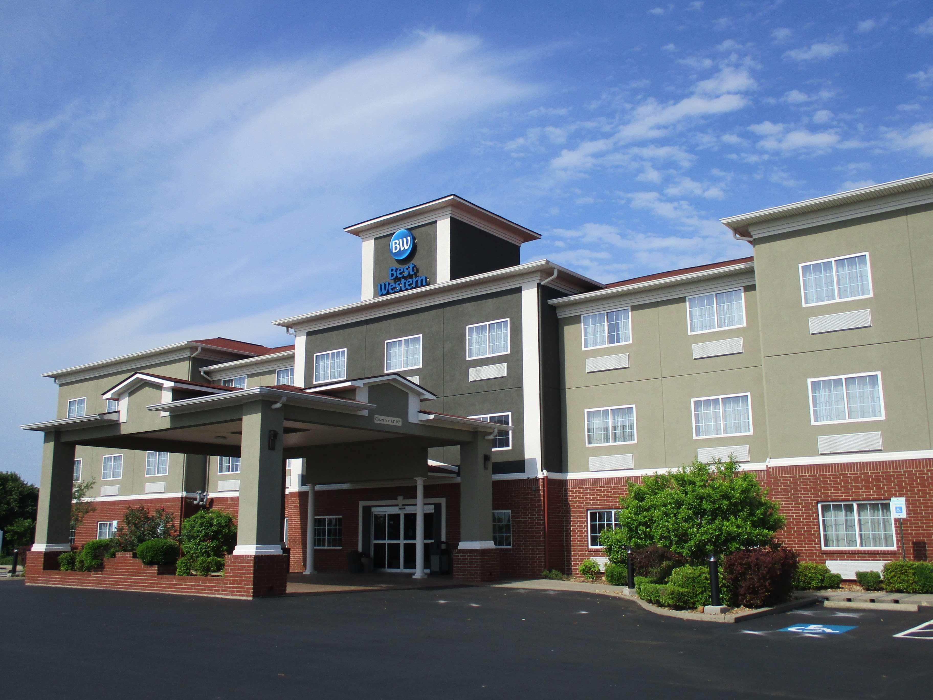 Best Western Plus The Inn At Sharon/Foxboro Exterior photo